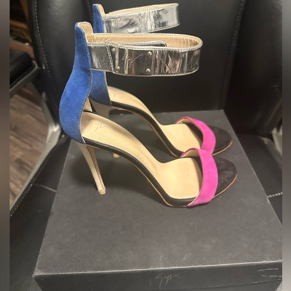 Brand• Giuseppe Zanotti Size•40 US (9) Color • royal blue, purple, & sliver